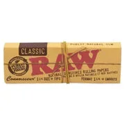 RAW – Classic Connoisseur 1 1/4 Rolling Papers w/ Tips